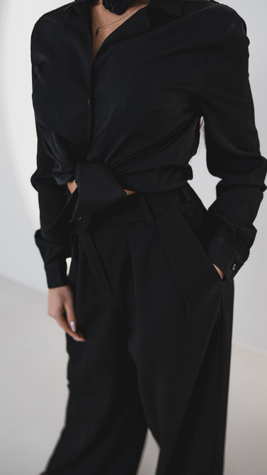 Satin shirt in black