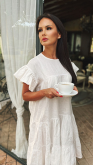 Linen dress with loose fit in white color