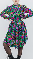 Floral pattern dress with water neckline