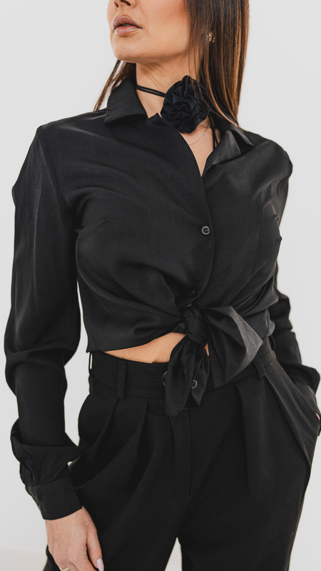 Satin shirt in black