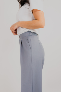 straight cut pants with elastic waistband in dove color