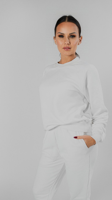 Tracksuit set with a regular fit in faded white color