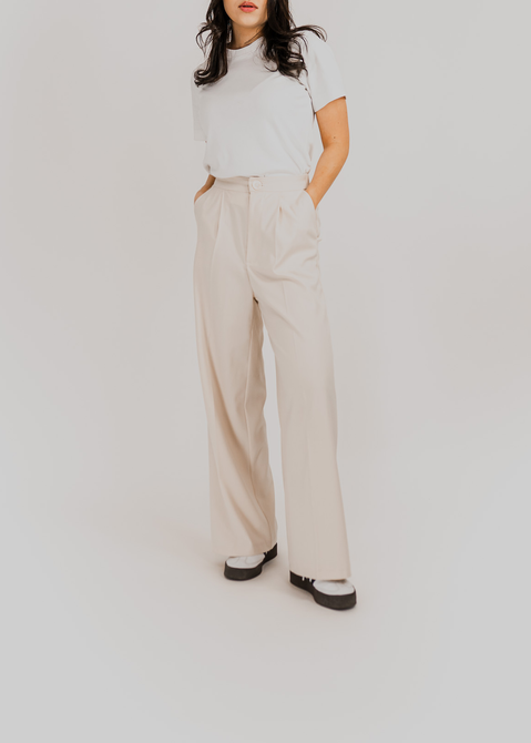 straight cut pants with elastic waistband in beige color