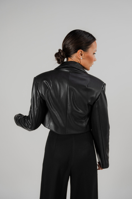 Short jacket in eco leather
