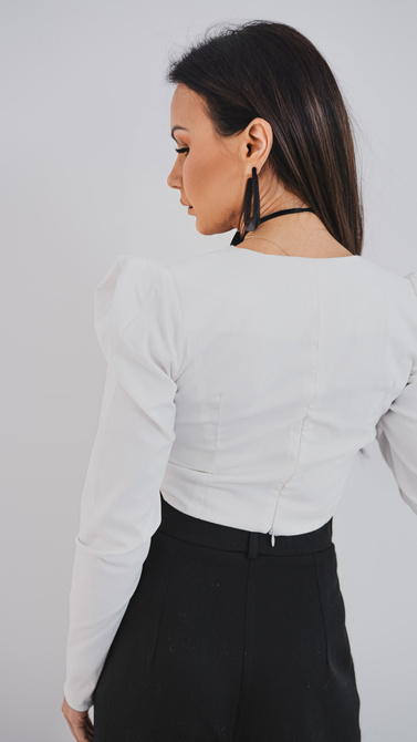 V neck blouse with shoulder buffets