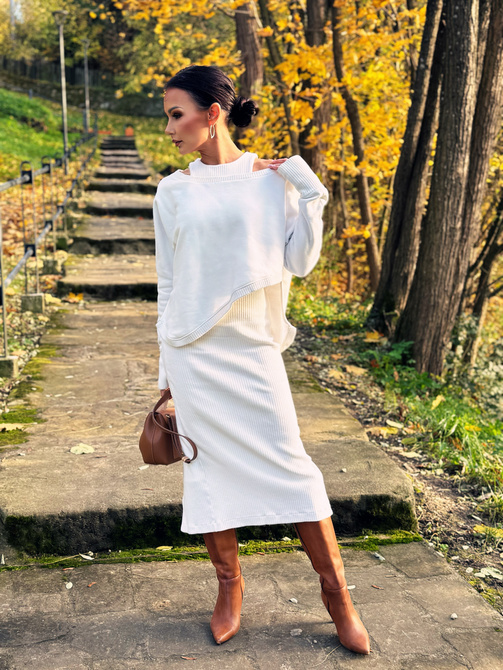 Asymmetric “Senti” Sweatshirt – Cream