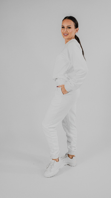 Tracksuit set with a regular fit in faded white color