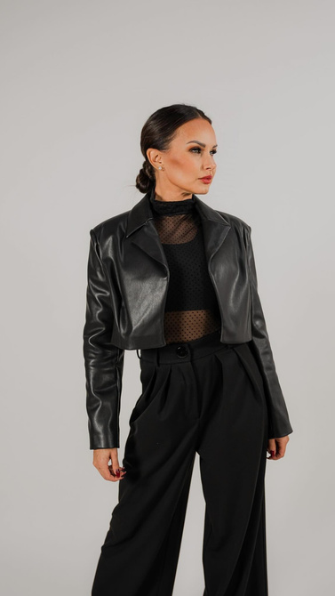 Elastic mesh blouse with built-in neckline