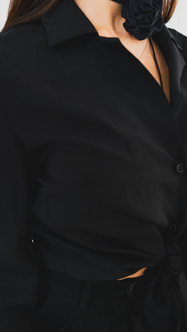 Satin shirt in black